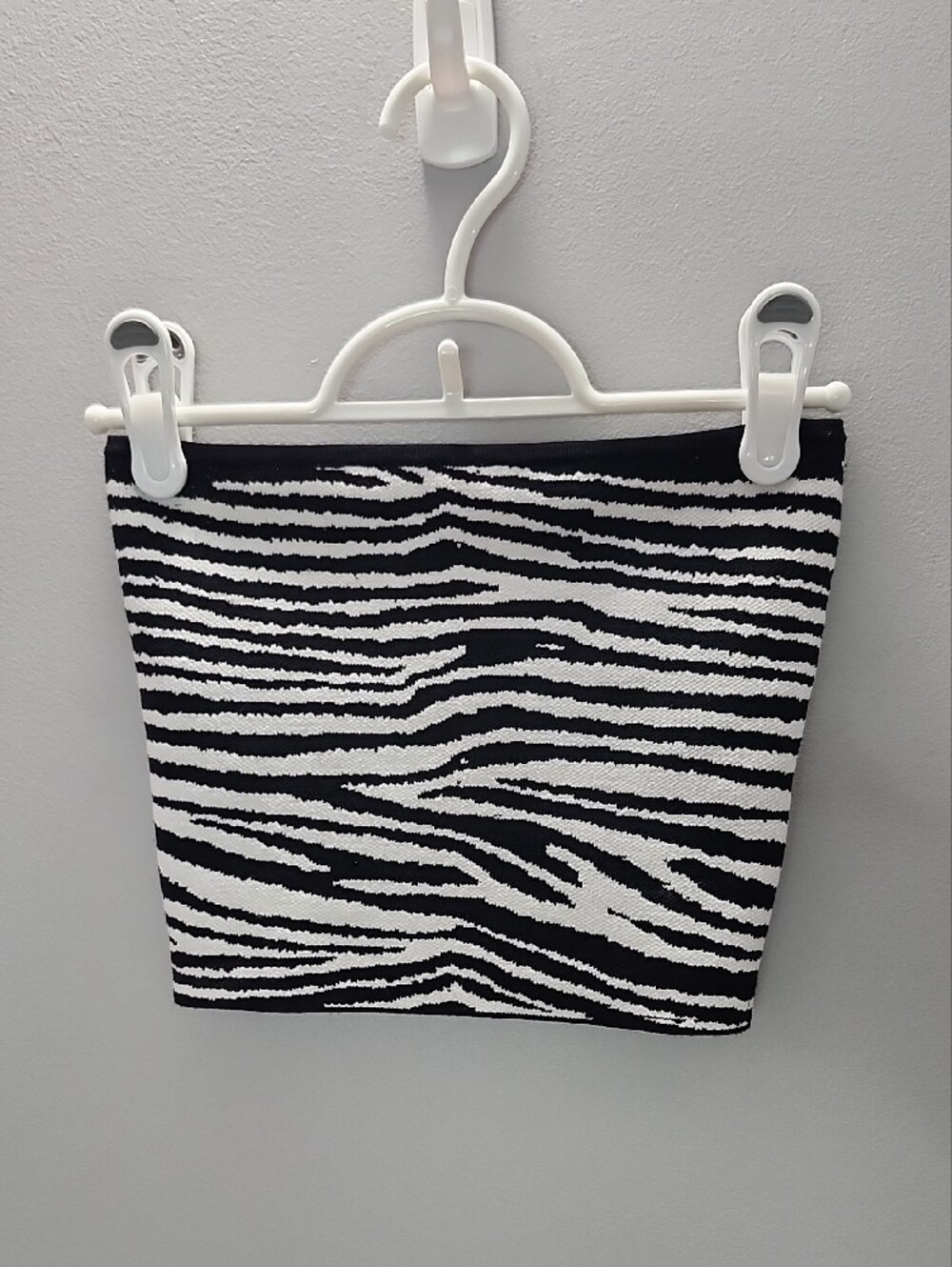 ARITZIA BABATON Zebra knit crop tube top - Picture 3 of 10